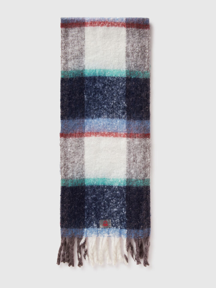 SCARF Junior Boy image number 2